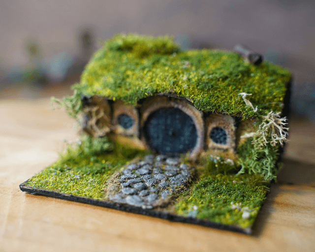 Hobbit Hole Diorama - mini 